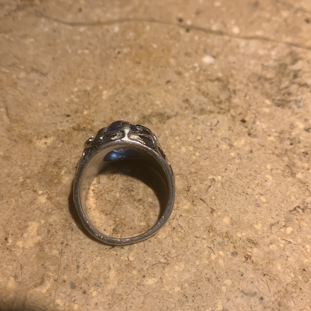 Ring - Picture 6 of 8